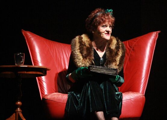 Judy aus der Show "FOTOALBUM"